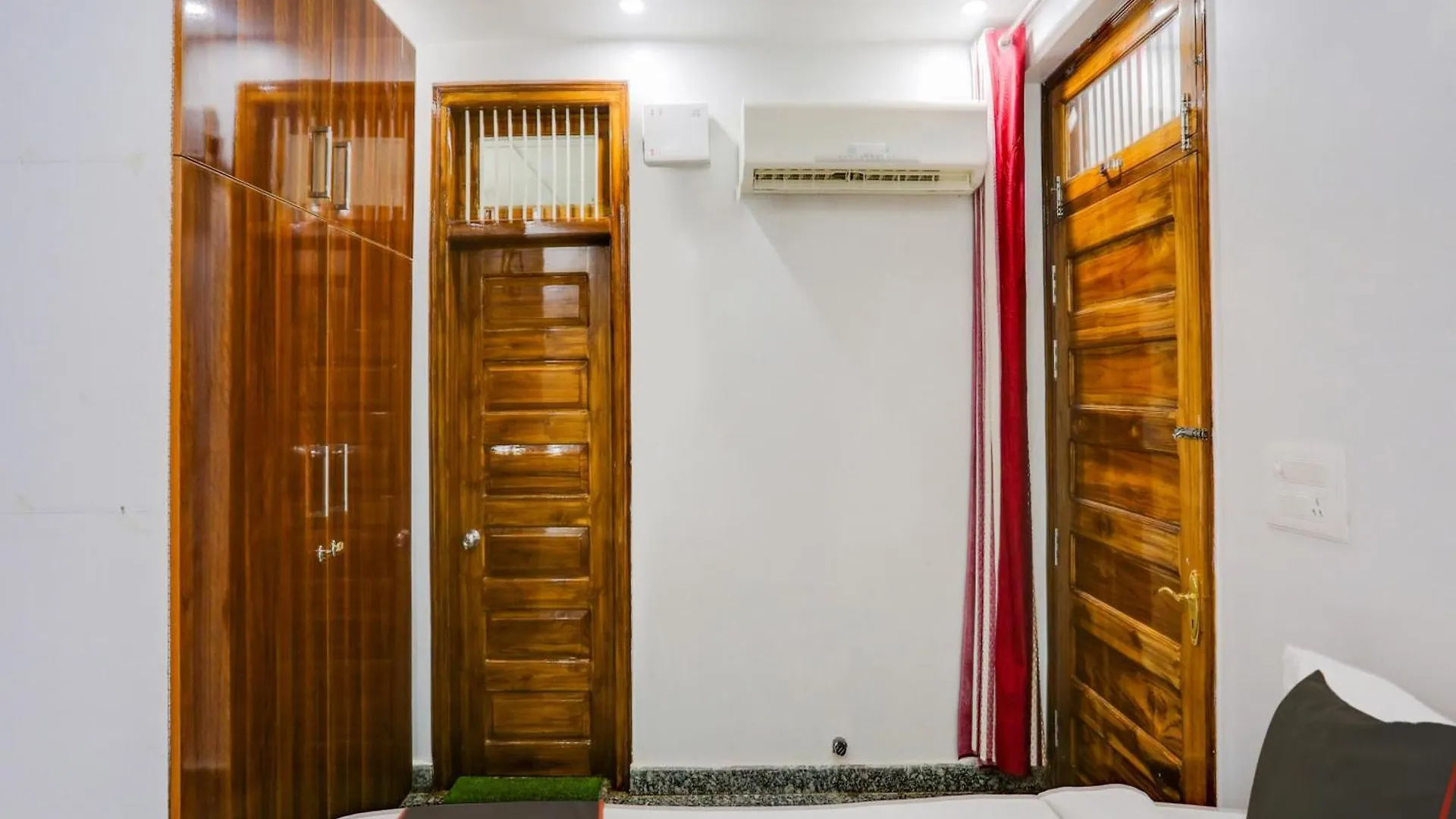 Collection O Sagar Inn Gurgaon Hotel